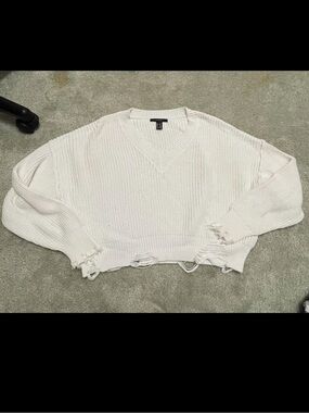 Forever 21 White Distressed V-Neck Women's Sweater Blouse